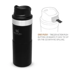 Stanley The Trigger-Action Travel Mug 0.35L Zwart -Avonturen Plein 82050 stanley the trigger action travel mug 035l